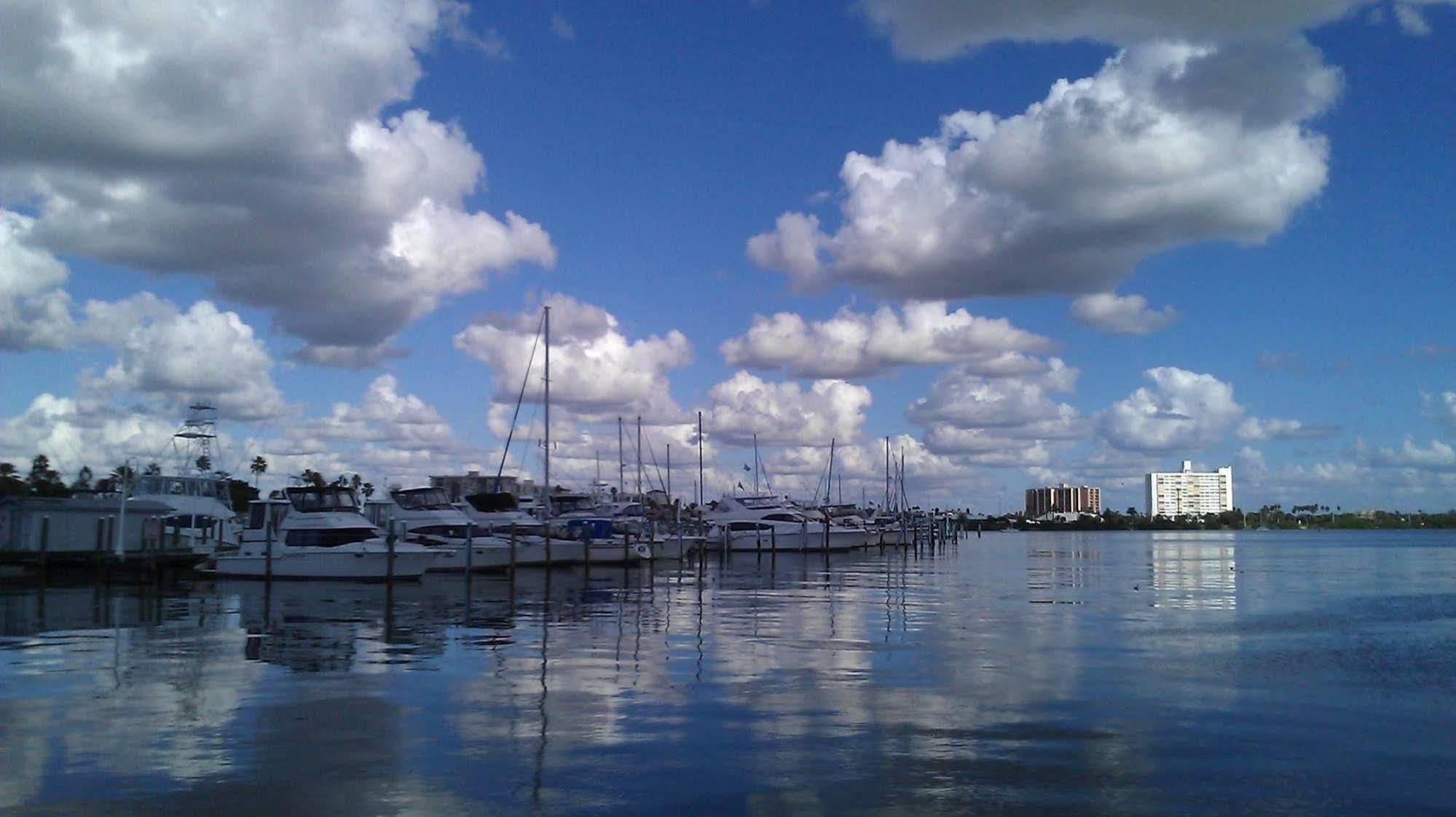 Sea Captain Clearwater Beach Exterior foto